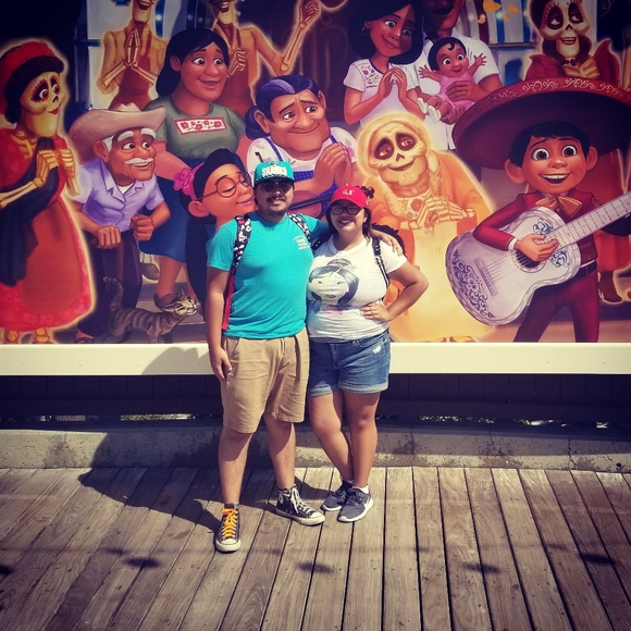 Meet Ray & Ali - Picture 2 of 4